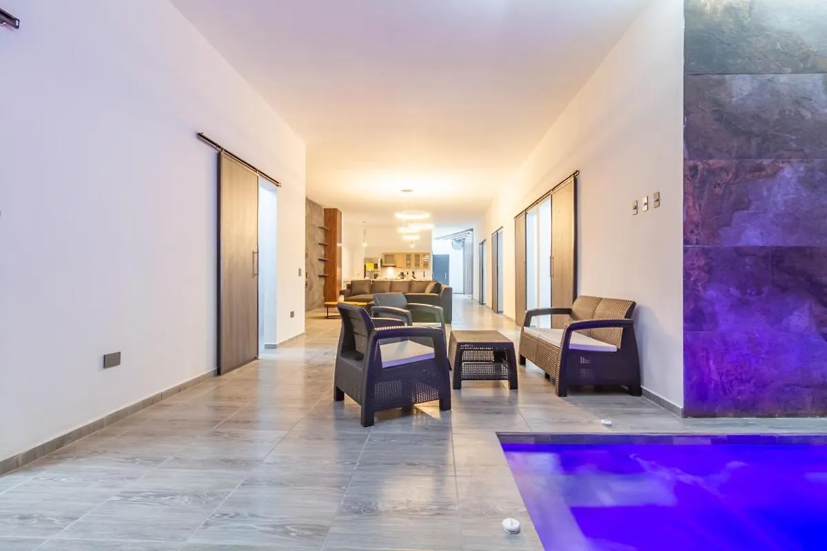 6 Bedroom With Jacuzzi 1 Block From Lleras P10 Medellín Appartement