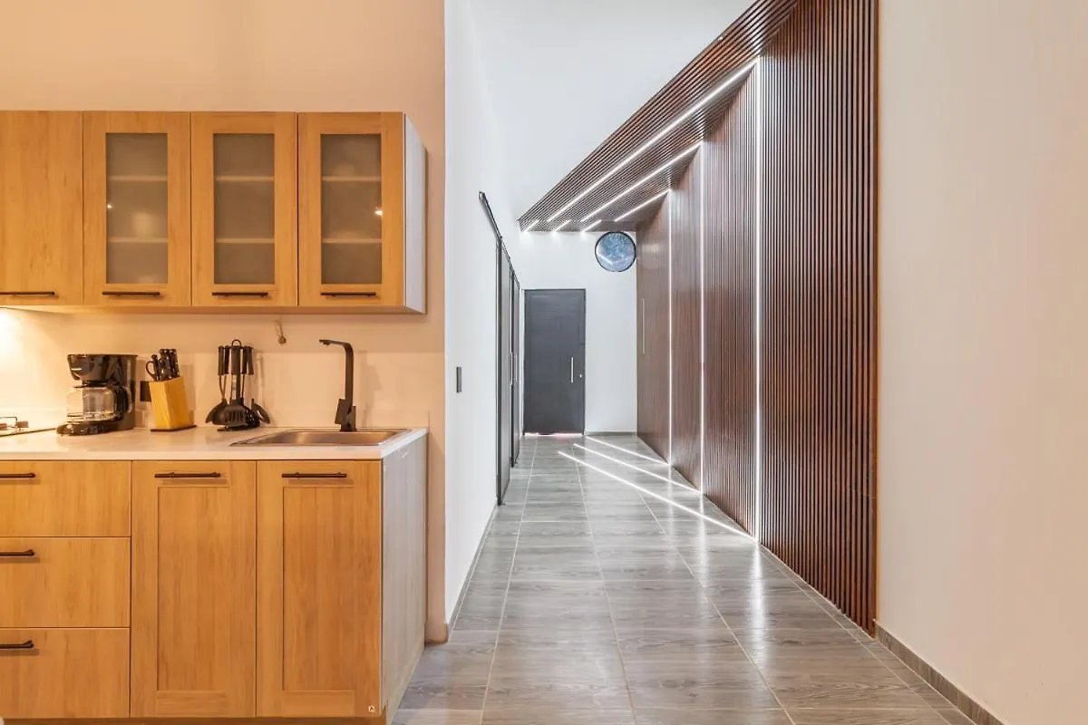 아파트 6 Bedroom With Jacuzzi 1 Block From Lleras P10 메딜린